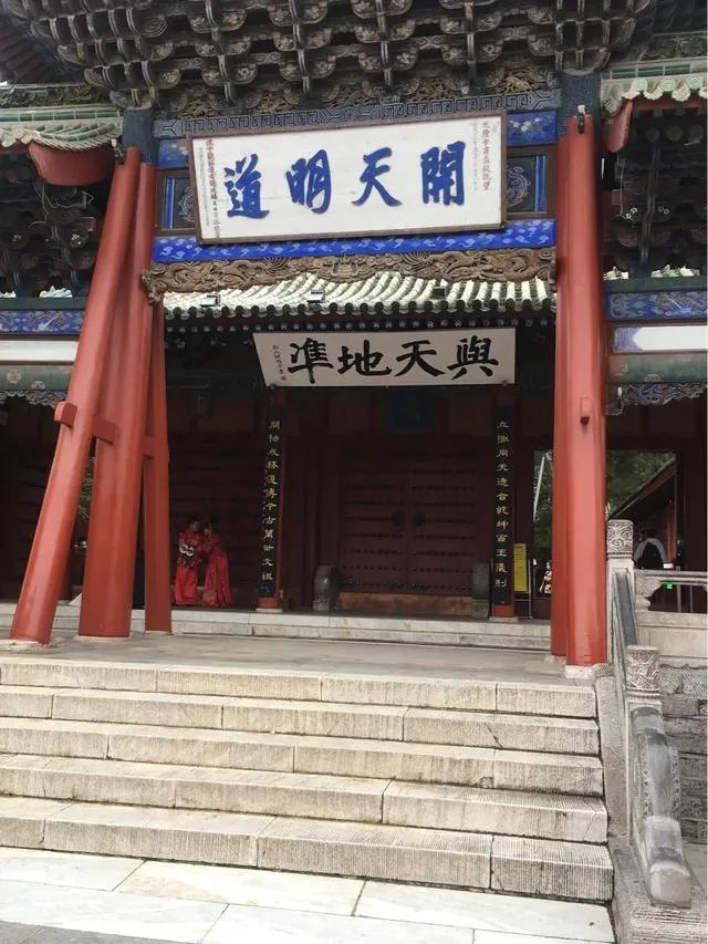 天水有哪些主要景点？