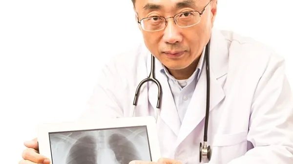 早期新冠肺炎有哪些表现症状？10个新冠肺炎的早期征兆