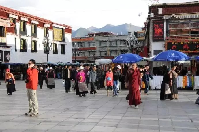 离开央视，藏族青年在海拔4000米打造云巅之家，潇洒！