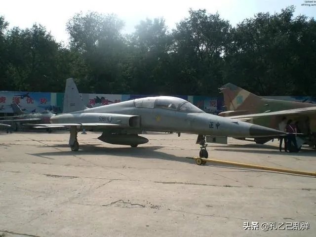 F5战斗机在二代机里算是最好的吗?