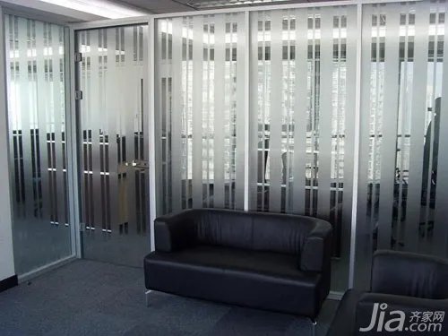 磨砂玻璃隔断有哪些优点 磨砂玻璃隔断价格