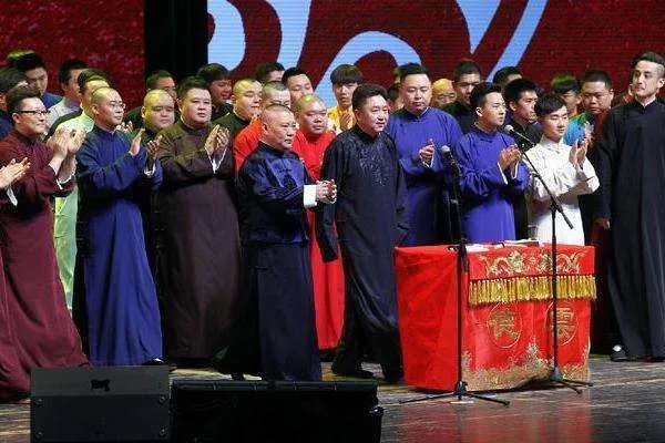 绍兴一14岁女孩被德云社录取，德云社录取学员的标准是什么？