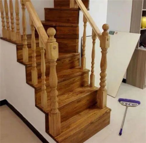 楼梯扶手的标准高度是多少