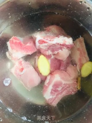 排骨莲藕花生汤