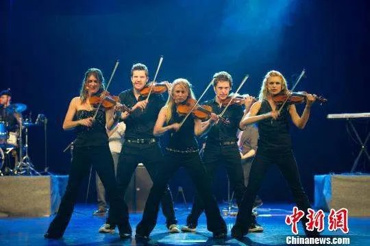 彩虹乐团的作品列表