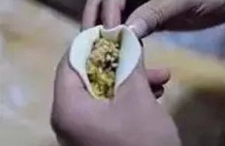 包饺子的方法