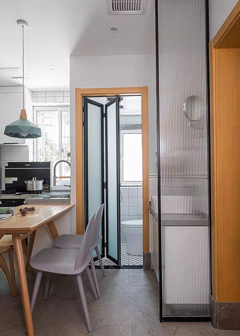 55㎡原木风格小户型公寓装修效果图，挤出两室还有小书房！