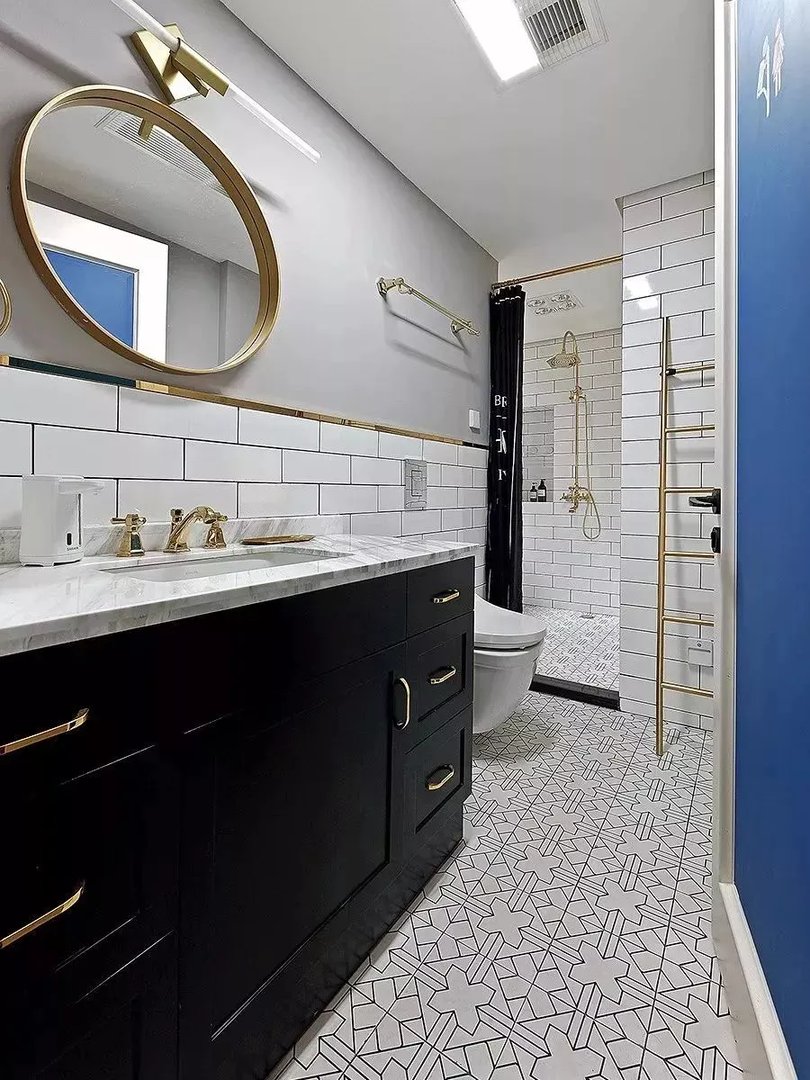 卫生间墙面效果图，卫生间墙砖腰线选择！