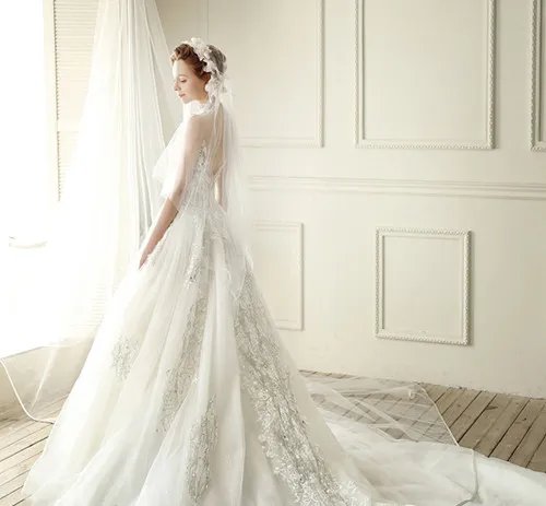 没胸怎么穿婚纱  胸小的新娘穿什么婚纱好看