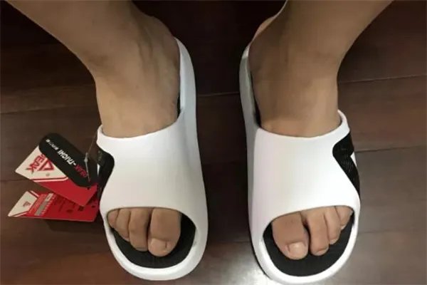 匹克态极拖鞋测评 态极拖鞋怎么样