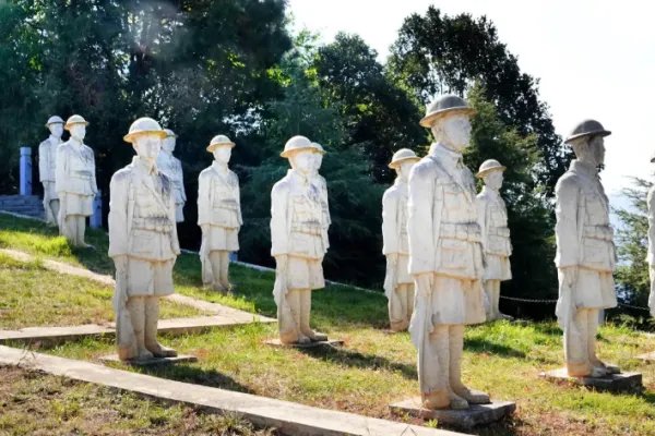 可歌可泣 是什么意思