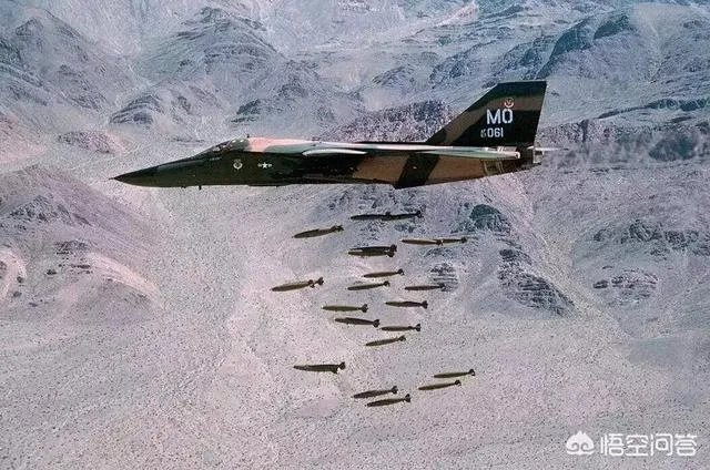 如何评价F-111战斗机？