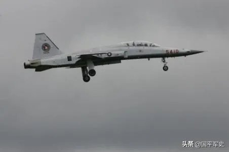 F5战斗机在二代机里算是最好的吗?