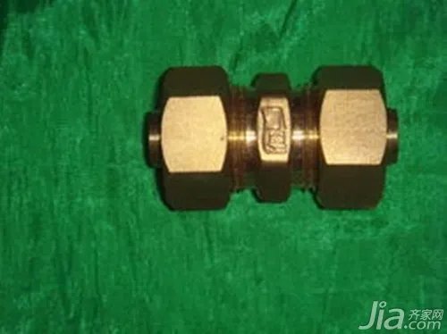 太阳能热水器配件有哪些 太阳能热水器配件是什么