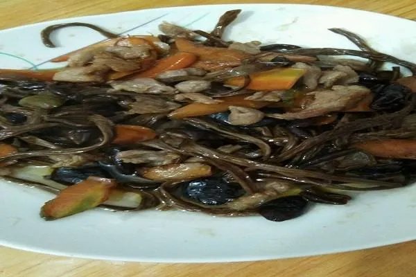 茶树菇炒肉的做法