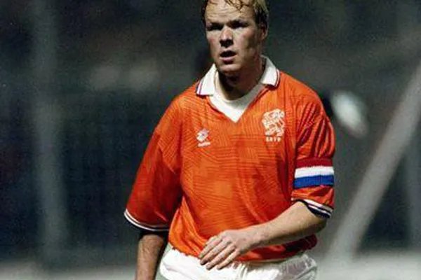 荷兰十大球星排行榜：范巴斯滕排名第2，第一名是他毫无疑问