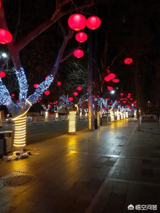 #元宵对联#上联:元宵佳节大观灯，请才子佳人对？