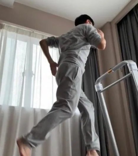 刘德华分享了一段隔离的经历,视频中的他为何如此沧桑?