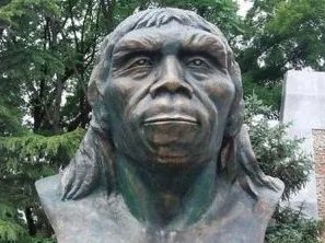 北京人和山顶洞人的区别?谁更早?