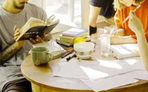 大学生生活作文