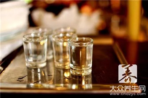 怎样喝白酒不容易醉