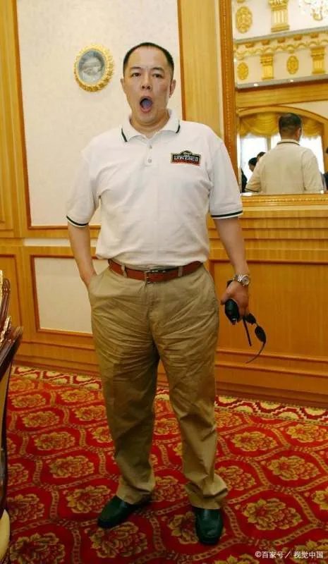 张铁林在回应国籍问题时，自相矛盾遭网友质疑，这么解释可以吗？