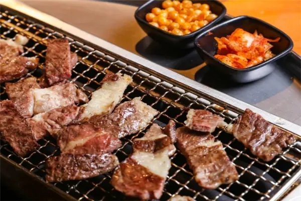 亳州十大美食店排行榜：苏小楼上榜，繁花音乐餐厅第一