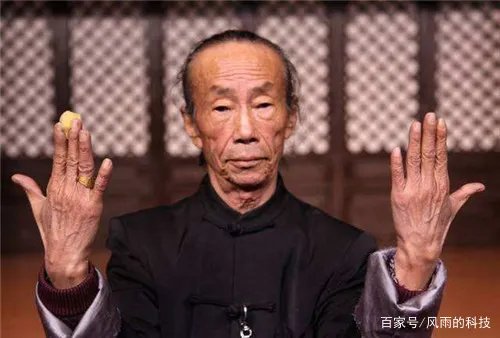 “手艺大师”王宝合，为什么年近70功力不减，3个球2个碗拿下4亿巨款？