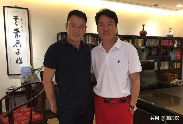 《水浒传》武松的扮演者,丁海峰和祝延平你认为哪个更形象?为何?