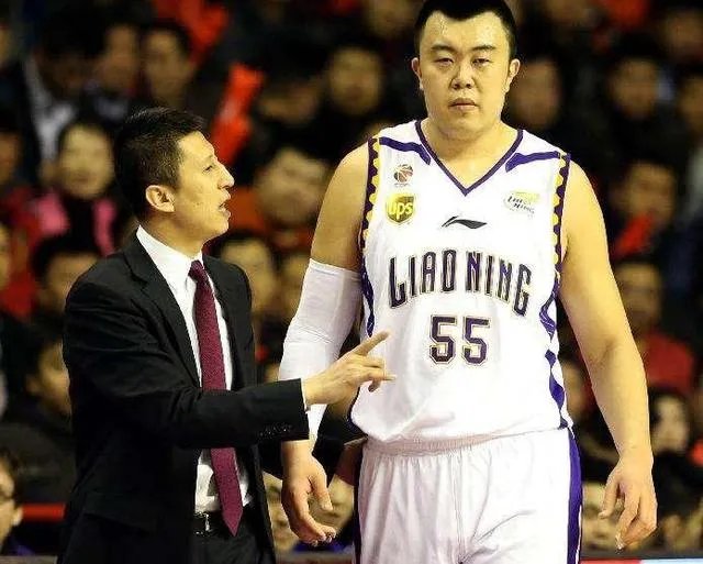 关于辽篮重用广东球员卢梓杰做韩德军替补的问题？