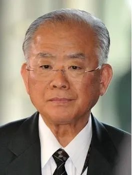 松下忠洋的人物履历