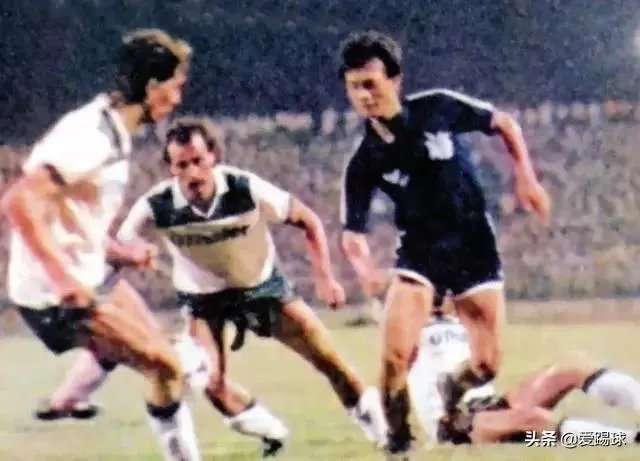 中国足坛历史五大边锋分别是谁，谁又堪称第一？