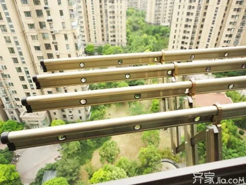 阳台伸缩晾衣架品牌介绍与选购技巧