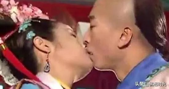 电影、电视剧拍吻戏时，发生过哪些令人尴尬的事？