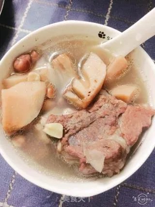 排骨莲藕花生汤