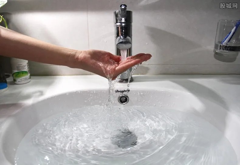 一度水等于多少吨 水费价格多少钱一吨