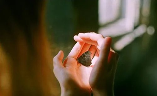 老公出轨要离婚怎么办 老公出轨怎样走出痛苦