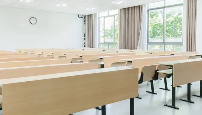 上海震旦职业技术学院是大专吗