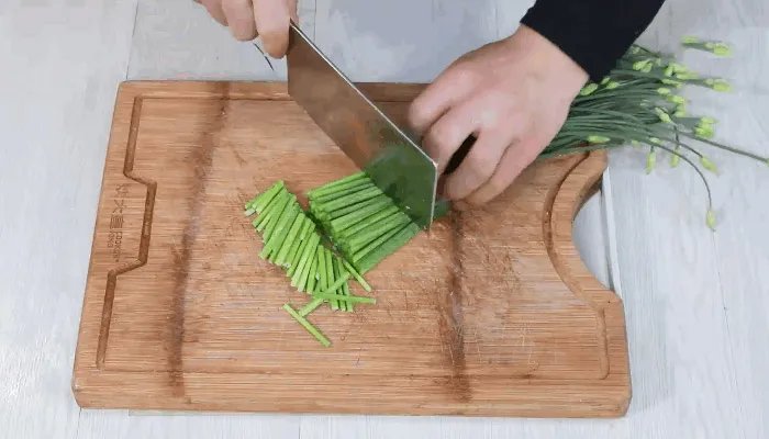 河虾怎么做好吃 炒河虾的家常做法