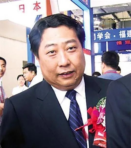 “土皇后”郑少清27岁成福建亿万富姐,最终结局如何?