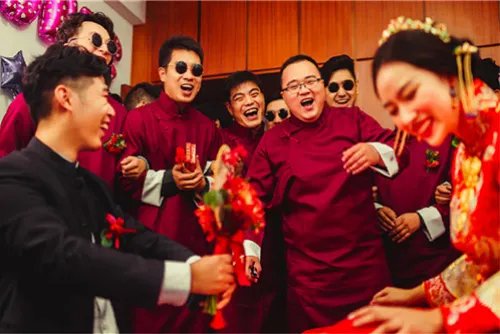 新郎要给伴郎红包吗 伴郎红包一般给多少钱