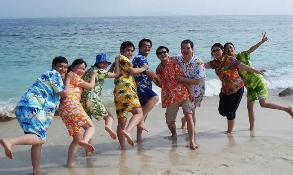 海南岛服的简介