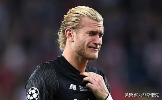 怎样用一句话，来形容一个糟糕的足球守门员？