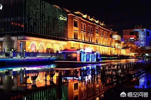 武汉的楚河汉街好玩吗？