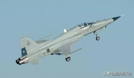 F5战斗机在二代机里算是最好的吗?