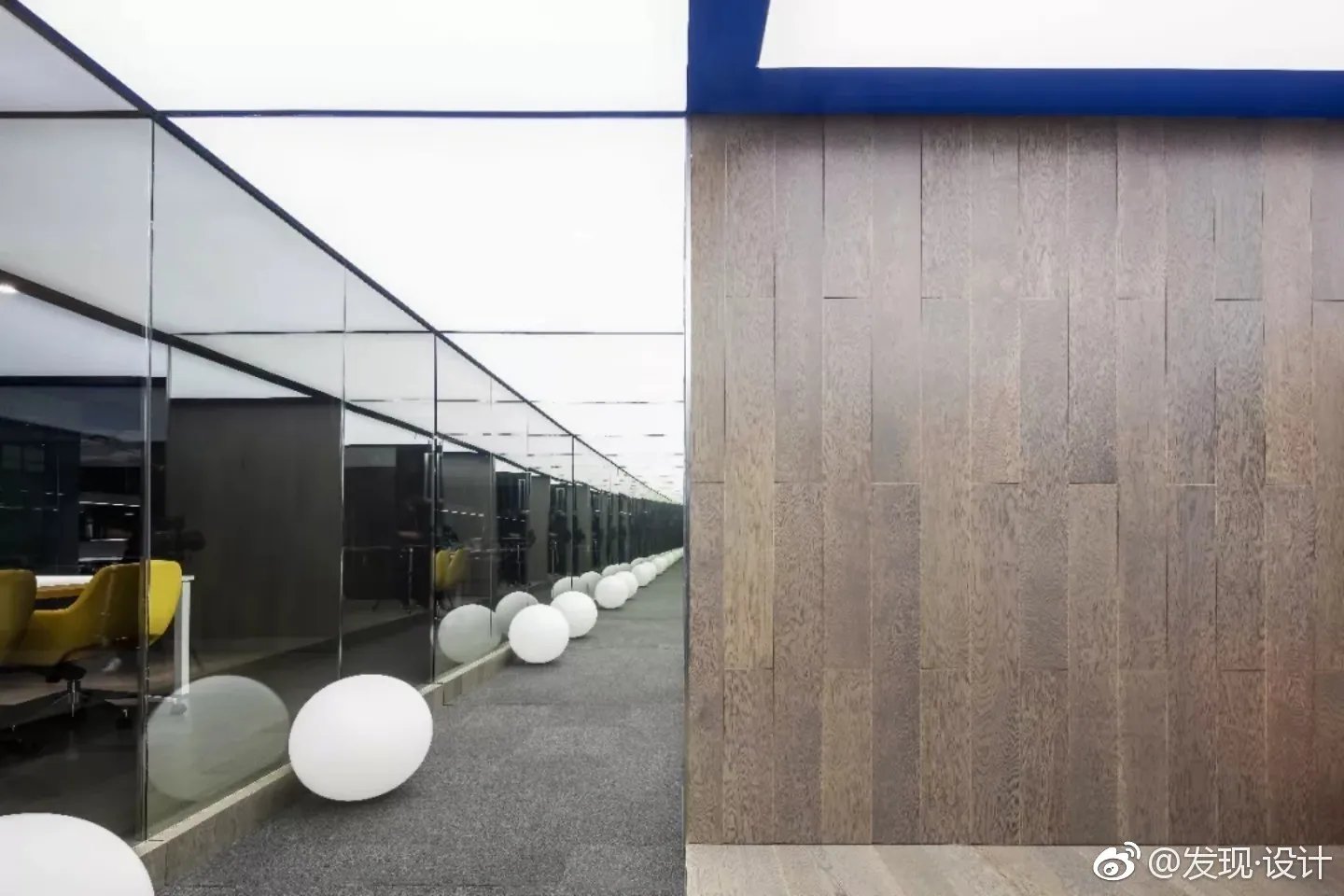 详图CUN寸DESIGN完成了盖娅互娱在上海办公室的设计项目...