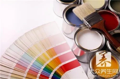 酒红色和咖啡色搭吗   