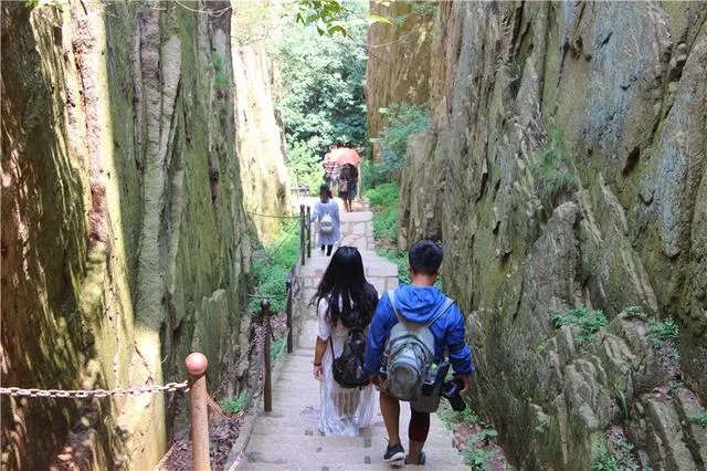 日照五莲山风景区怎么样，值得一去吗？