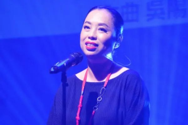 《我是歌手》中黄绮珊原名叫什么？