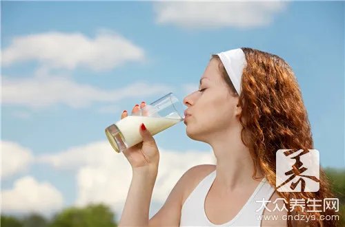 全脂牛奶和脱脂牛奶有什么区别